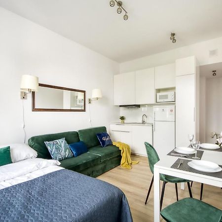 23 Unit Miniapartments Warszawa Lotnisko Okecie Fajne Ministudio Przy Bitwy Warszawskiej Esterno foto