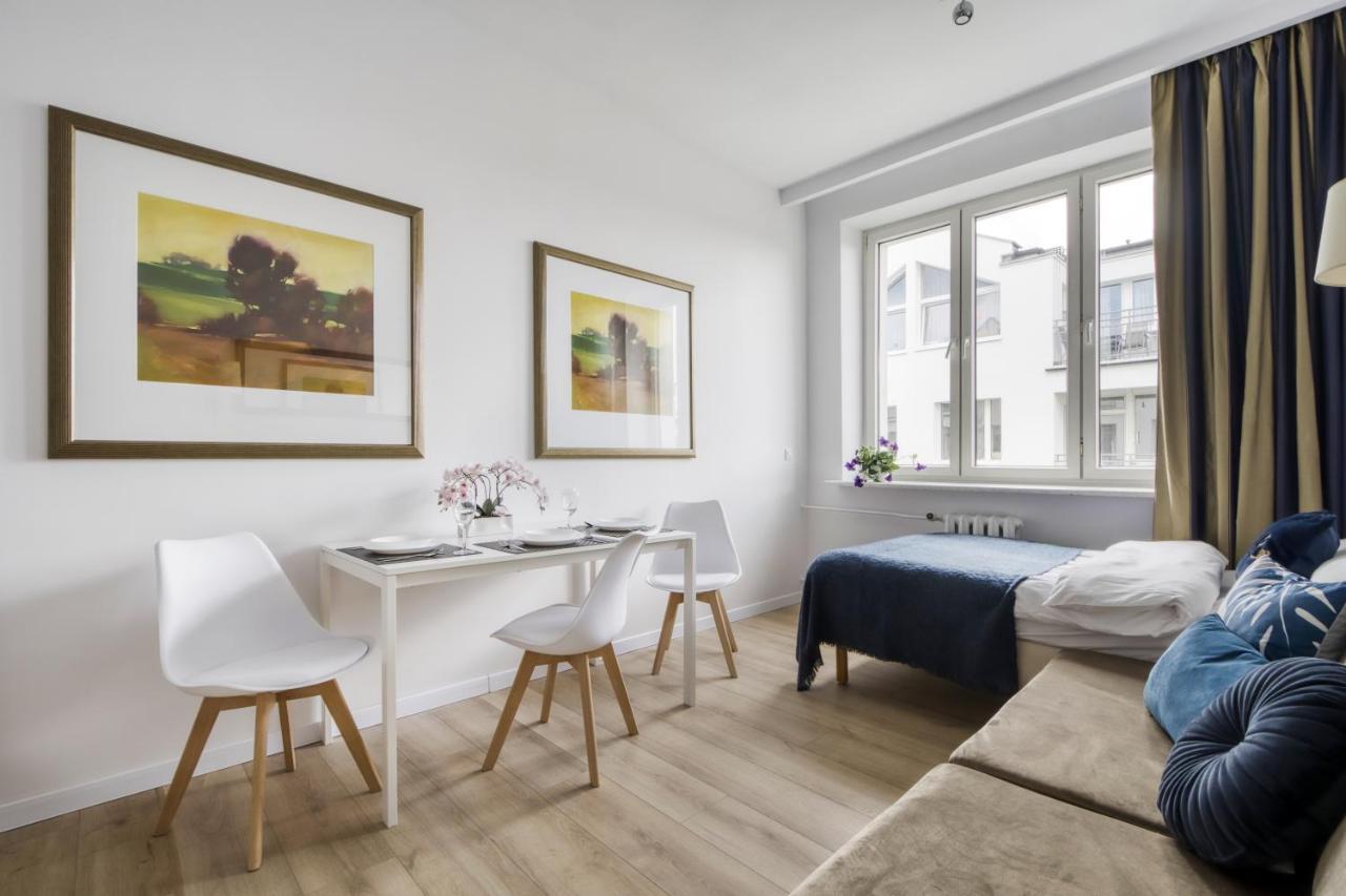 23 Unit Miniapartments Warszawa Lotnisko Okecie Fajne Ministudio Przy Bitwy Warszawskiej Esterno foto