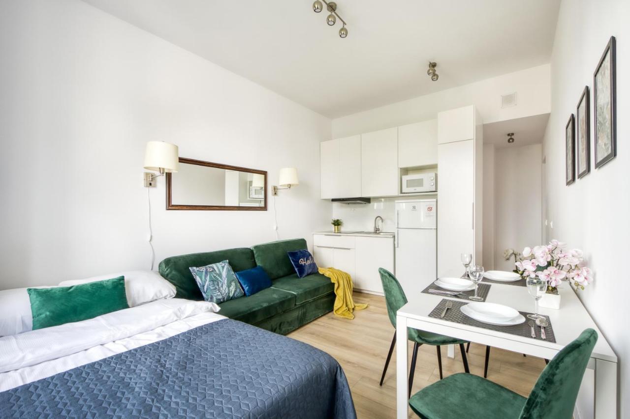 23 Unit Miniapartments Warszawa Lotnisko Okecie Fajne Ministudio Przy Bitwy Warszawskiej Esterno foto