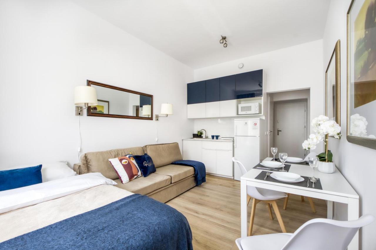 23 Unit Miniapartments Warszawa Lotnisko Okecie Fajne Ministudio Przy Bitwy Warszawskiej Esterno foto